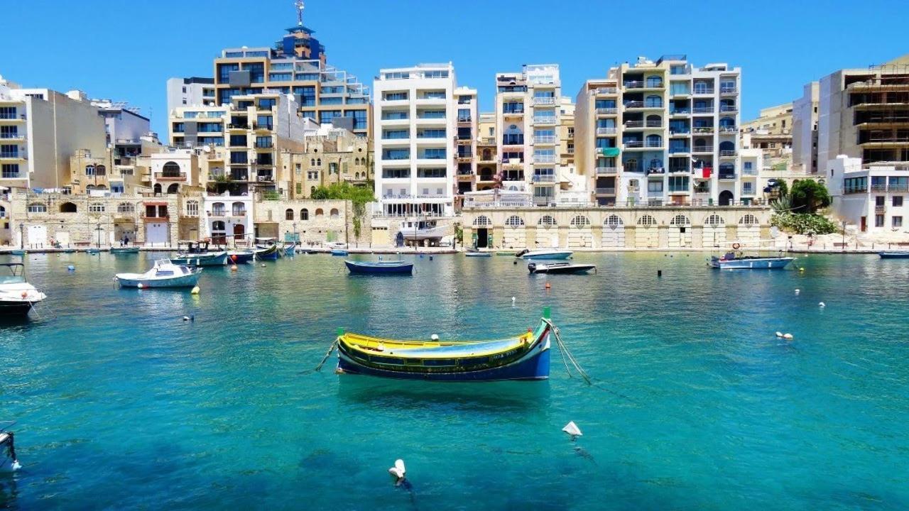 Stylish 2Br Apartment In Central St Julians سانت جوليان المظهر الخارجي الصورة